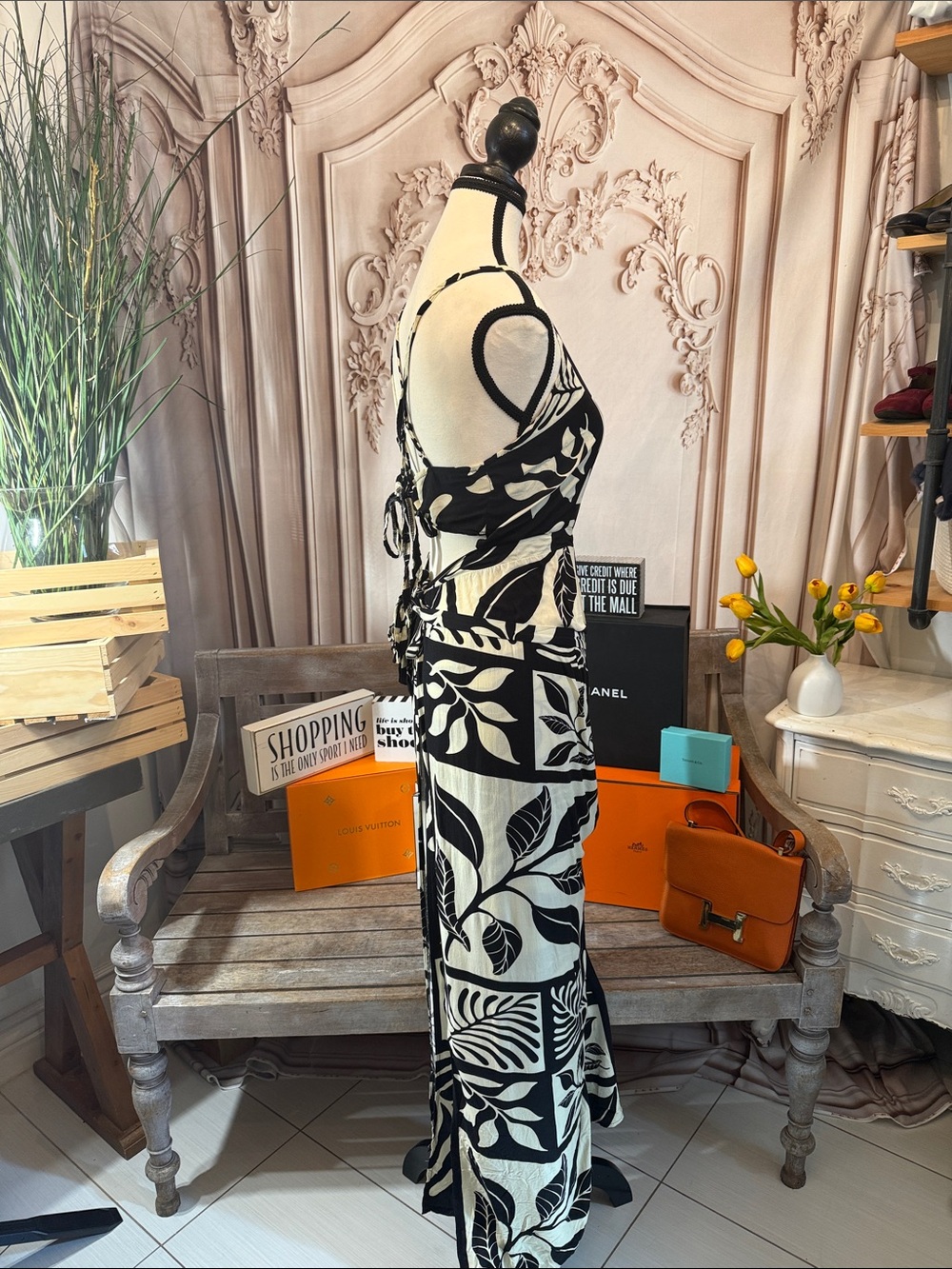 Vintage Black and Cream Botanical Halter Maxi Dress - Picture 2 of 3